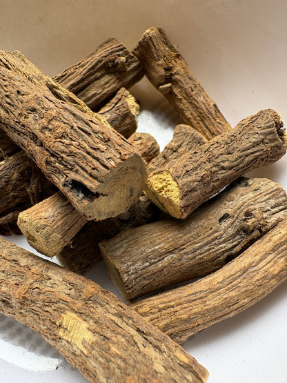 Mulethi Root Whole – Glycyrrhiza glabra